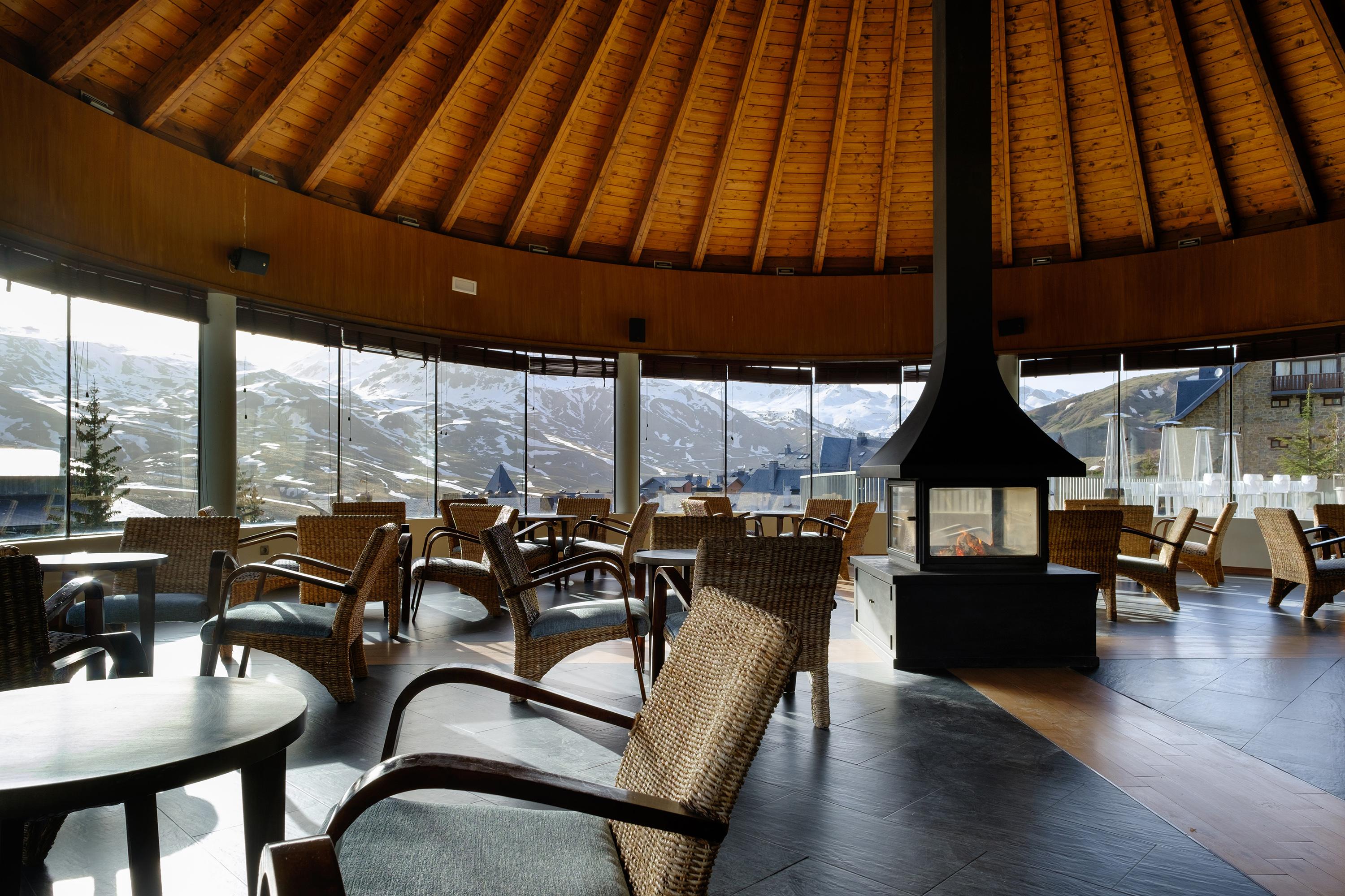 Hotel Snoe Aragon Hills à Formigal Extérieur photo