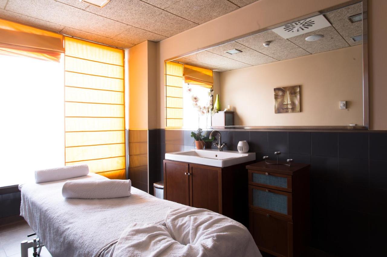 Hotel Snoe Aragon Hills à Formigal Extérieur photo